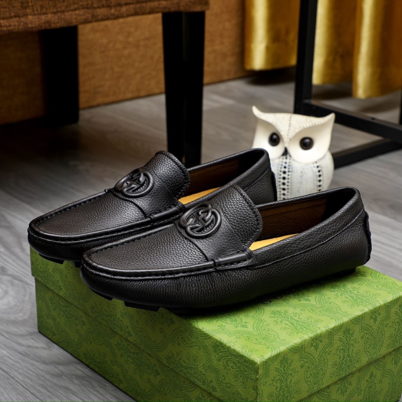 G*u*i leather shoes